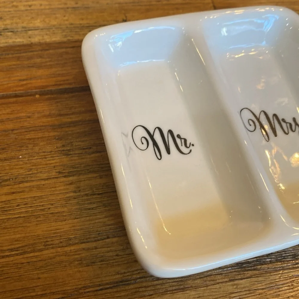 Mr. & Mrs. Ring holders. White with black lettering.